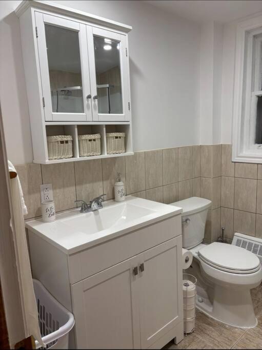 Cozy Spacious Work Friendly Lotus With Garden View High Speed Free Wi Fi And Parking Adjacent To Downtown Montreal Exterior photo