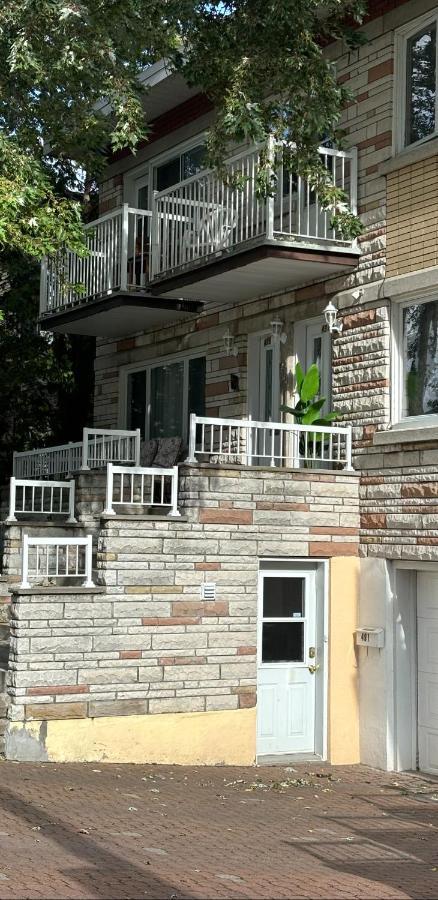 Cozy Spacious Work Friendly Lotus With Garden View High Speed Free Wi Fi And Parking Adjacent To Downtown Montreal Exterior photo